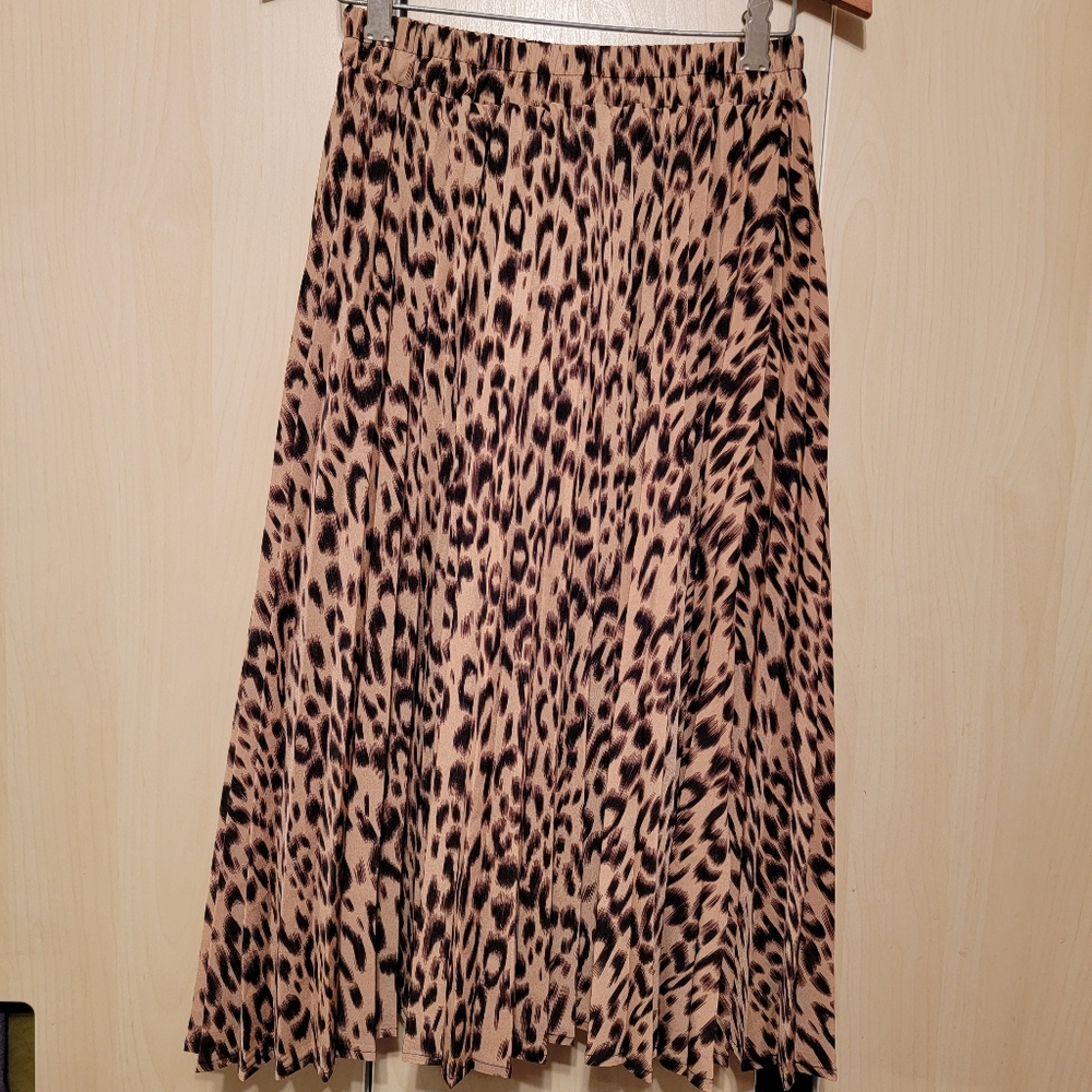 Chartou leopard skirts